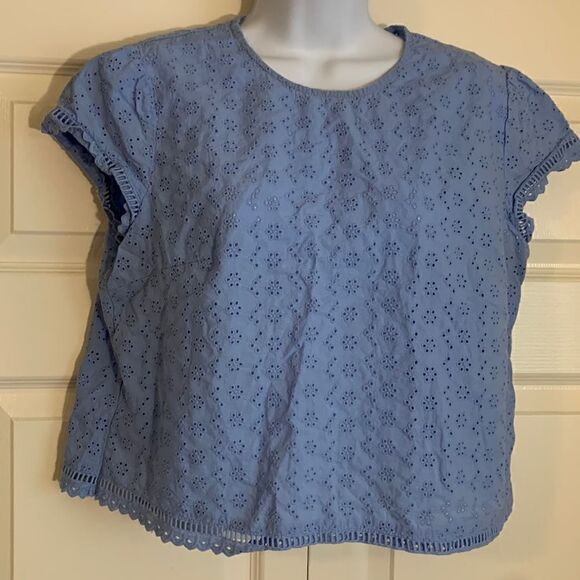 H&M, DIVIDED, blouse flower top, button up back, great like new condition - Picture 1 of 12